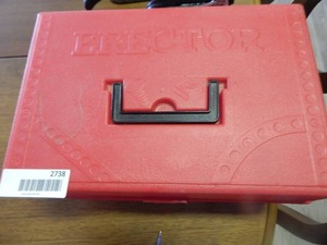 lot 2738 image: Vintage Erector Set