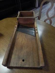 lot 2704 image: Antique Tucker and Dorsey Cabbage Cutter