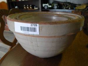 lot 2739 image: Antique Ceramic Nesting Bowls  (4).