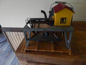 lot 1721 image: American Flyer HO Train Log Carrier