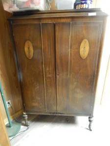 lot 2702 image: Vintage Armoire