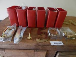 lot 2853 image: Miscellaneous Containers  Containing Latches, pulls etc(6)