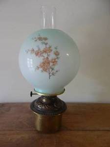 lot 2801 image: Ornate Oil Lamp