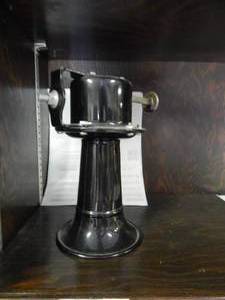 lot 2796 image: Vintage Black Horn