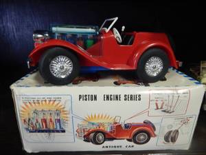 lot 2907 image: Piston Engine Series Antique Car.