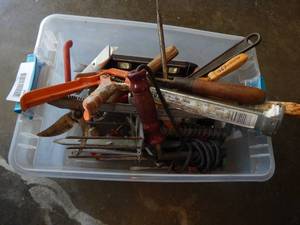 lot 2680 image: Box of Misc. Mini Tools