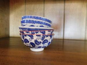 lot 2936 image: Five Chinese rice bowls