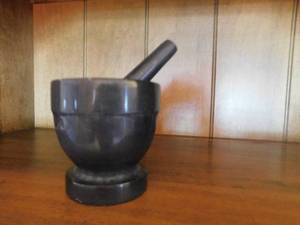 lot 2733 image: Mortar and Pestle