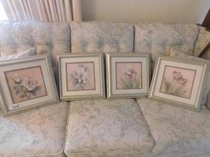 lot 2944 image: Four Floral Pictures