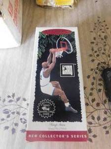 lot 2830 image: Hallmark keepsake ornament  of The Shaq