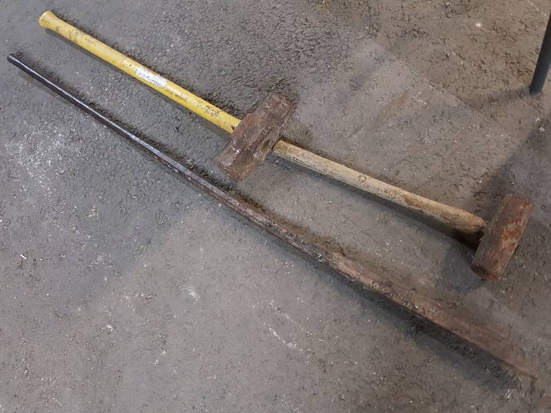 short pry bar