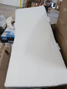 lot 20024 image: 2Foot x 6 Foot x 5 inch Mattress unknown brand