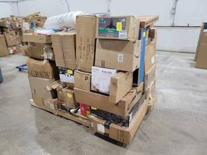 lot 64968 image: THE SALVAGE PALLET