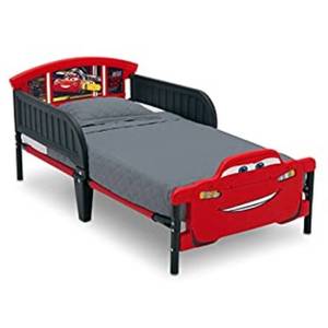 lot 6180 image: Delta Children 3D-Footboard Toddler Bed, DisneyPixar Cars 3 (B07796RBL9)
