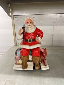 lot 4 image: Animated Coke Santa Claus
