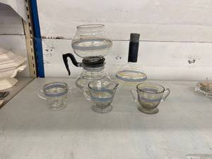 lot 26 image: vintage coffee set
