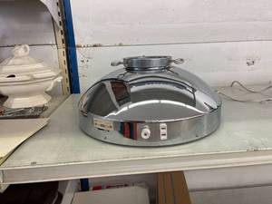 lot 31 image: WORKING vintage Crome spinning Christmas tree stand with music