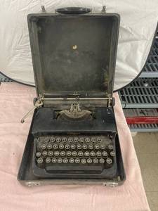 lot 3755 image: vintage corona typewriter