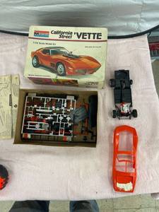 lot 3762 image: corvette model Partially assembled