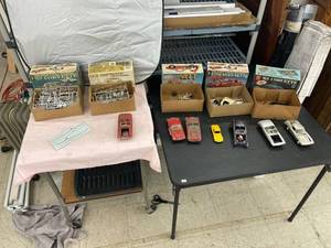 lot 3765 image: model corvette parts and Pieces