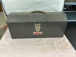 lot 3770 image: master mechanic metal tool box