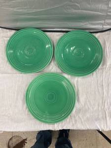 lot 3784 image: 3 green fiesta dinner plates