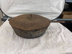 lot 3857 image: 12 inch cast iron pan & lid