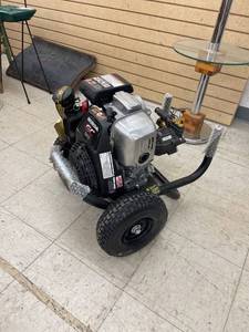 lot 3862 image: new honda power washer motor, pump, and base