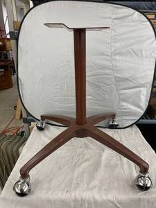 lot 3870 image: old metal chair base