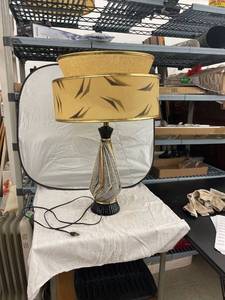 lot 3875 image: table lamp