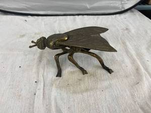 lot 3878 image: vintage brass fly ashtray