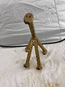 lot 3880 image: Handmaid giraffe