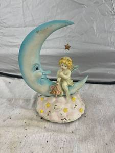 lot 3891 image: working music box