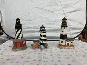 lot 3954 image: 3 light houses