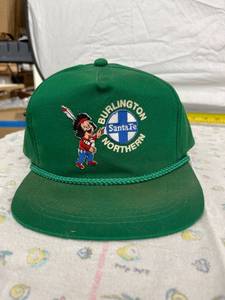 lot 3970 image: green Santa Fe hat