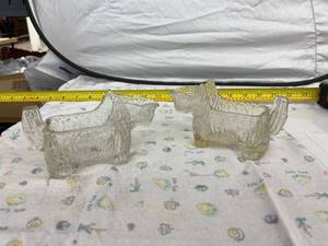 lot 3983 image: 2 glass dogs