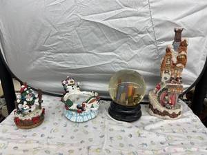 lot 4025 image: 4 musical items
