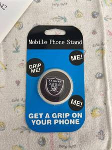 lot 4036 image: raiders pop socket