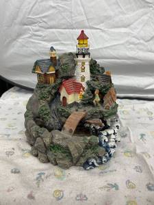 lot 4050 image: table top fountain