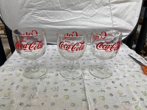 lot 4057 image: 3 vintage coke cups