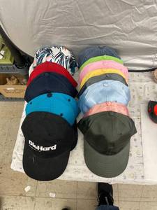 lot 4090 image: lot of ball caps
