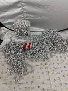 lot 4117 image: silver lot beads