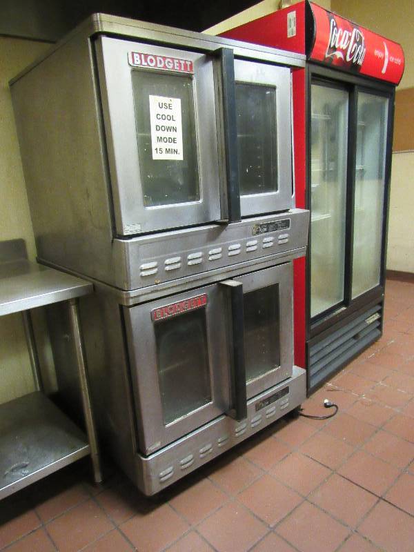 lot 145 image: Blodgett Double Stack Natural Gas Convection Oven