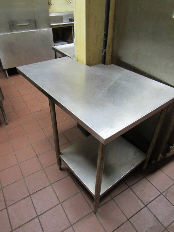 lot 148 image: 44x30 Fully Stainless Table