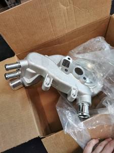lot 6919 image: Silver Car Part, 17 x 9