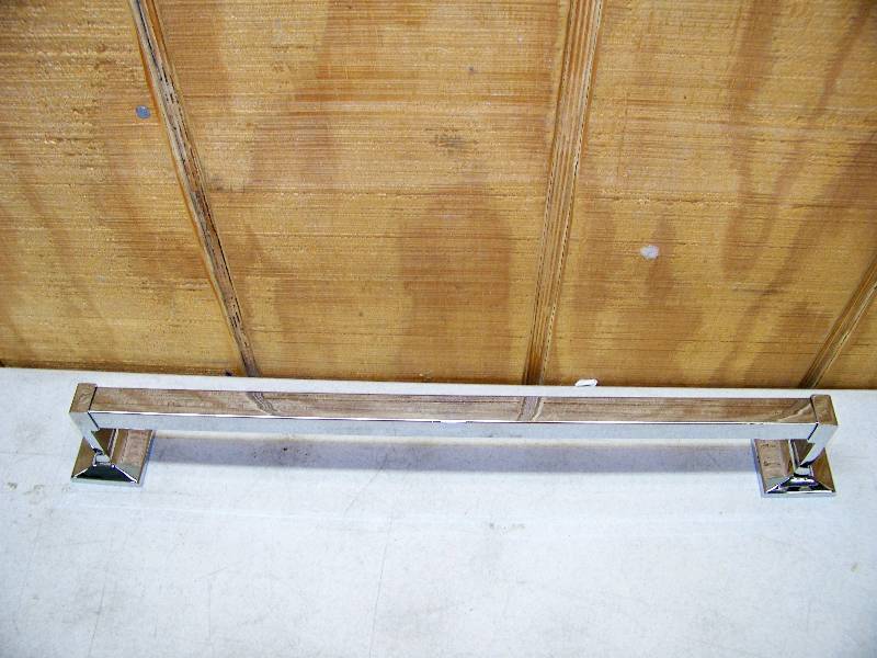 lot 553 image: 4 Aspen Polished Chrome Towel Bars