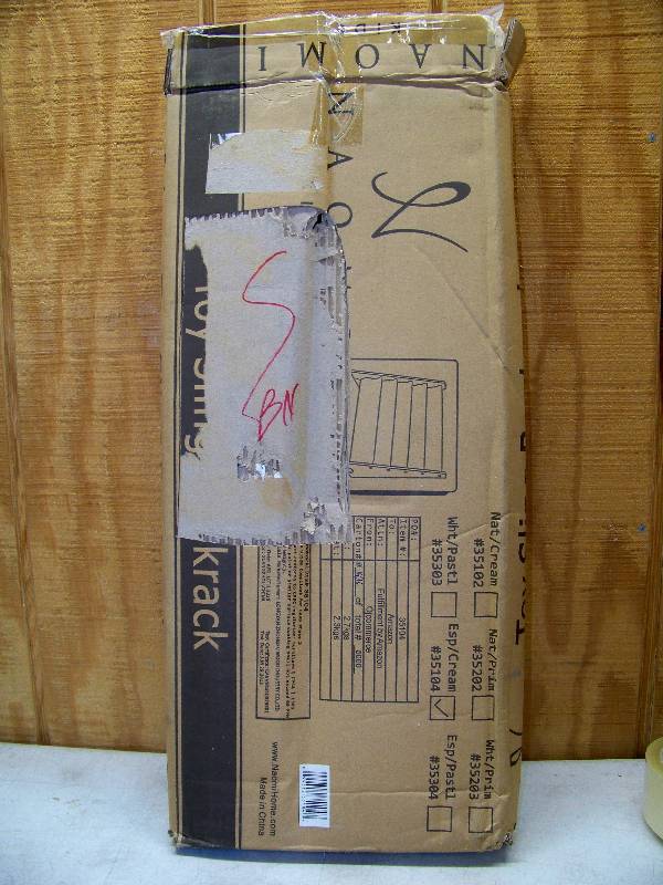 lot 554 image: Naomi Home Toy Sling Boockrack