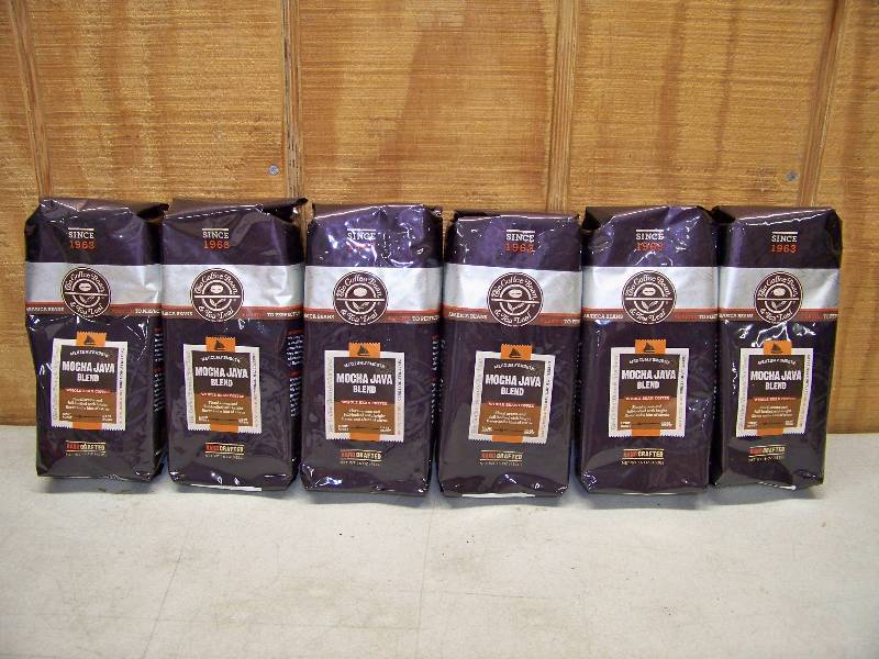 lot 580 image: 6 Bags The Coffee Bean and Tea Leaf Whole Bean Coffee