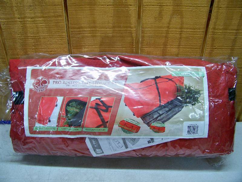 lot 634 image: Rolling Christmas Tree Storage Bag