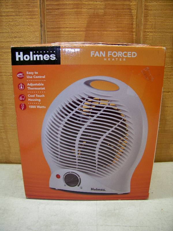 lot 697 image: Holmes Fan Forced Heater